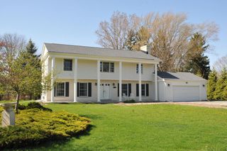 15200 Briaridge COURT, Elm Grove, WI 53122
