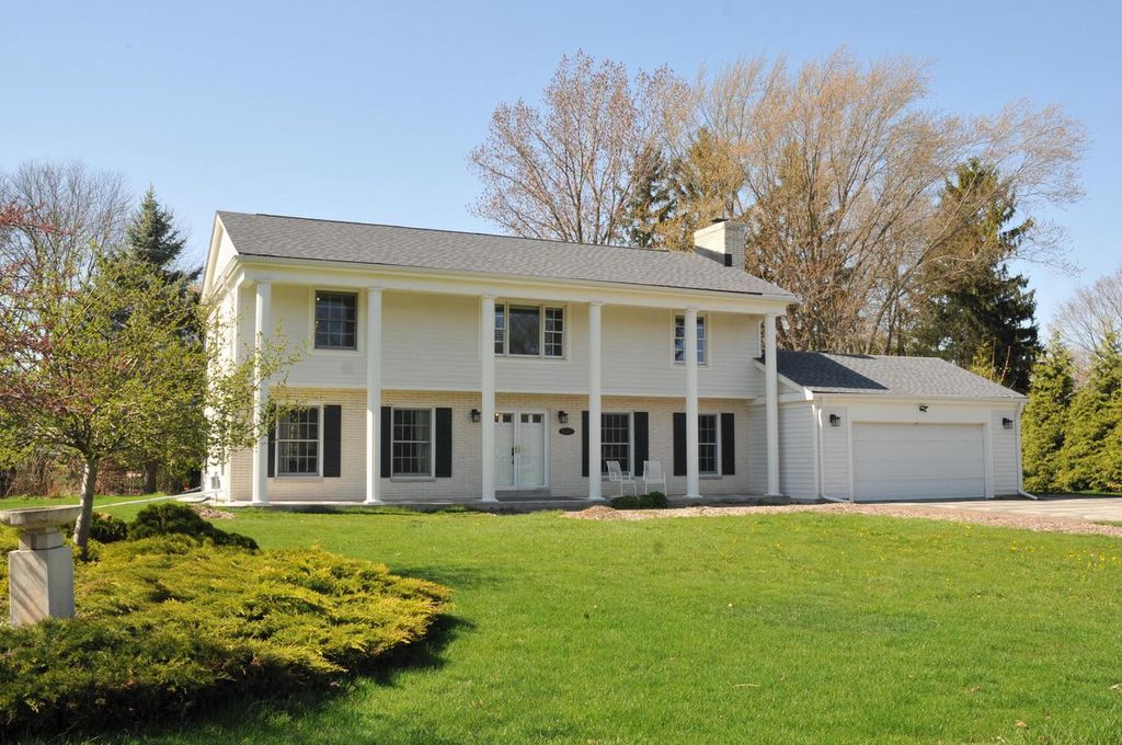 15200 Briaridge COURT, Elm Grove, WI 53122