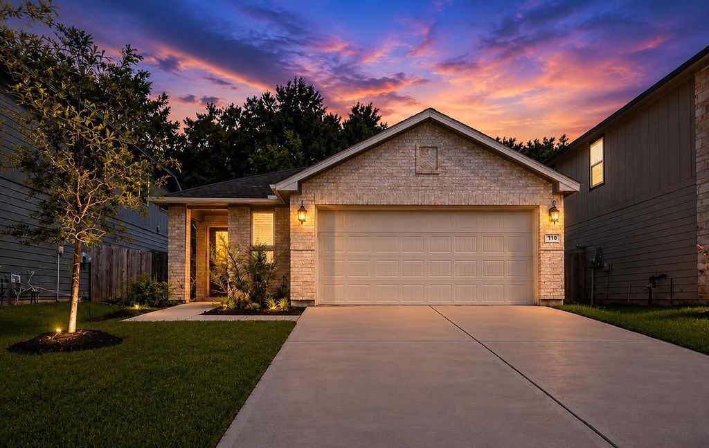 336 Willow Sage Court, Conroe, TX 77316