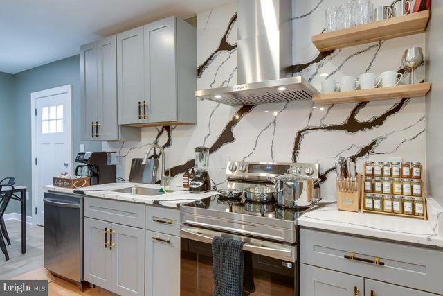 3405 LAUREL AVE, Landover, MD 20785