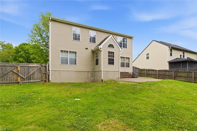 147 Canterbury RN, Newport News, VA 23602