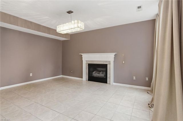 147 Canterbury RN, Newport News, VA 23602