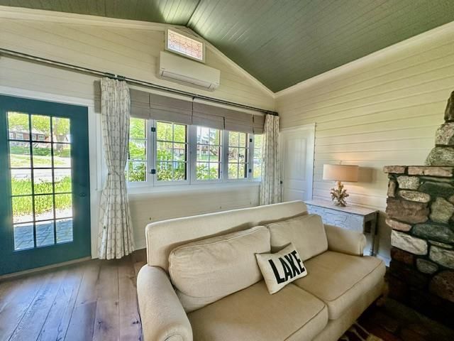 E13619 Idlewild Road, Merrimac, WI 53561