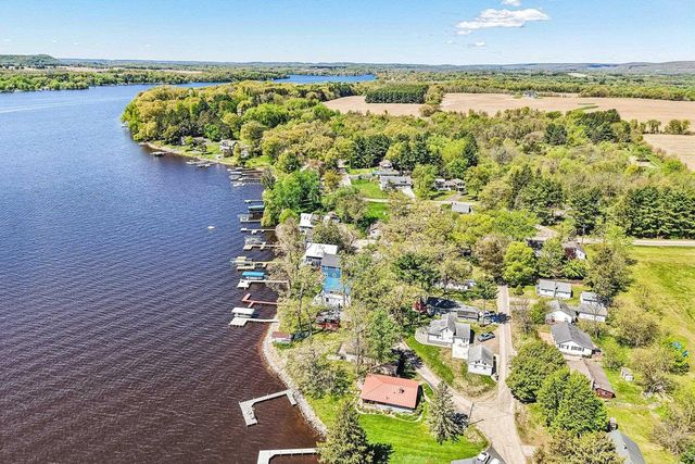 E13619 Idlewild Road, Merrimac, WI 53561