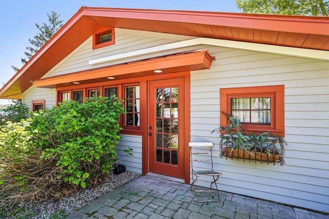 E13619 Idlewild Road, Merrimac, WI 53561