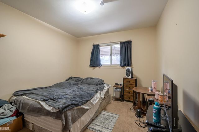 21612 Bon Brae Street, St Clair Shores, MI 48081