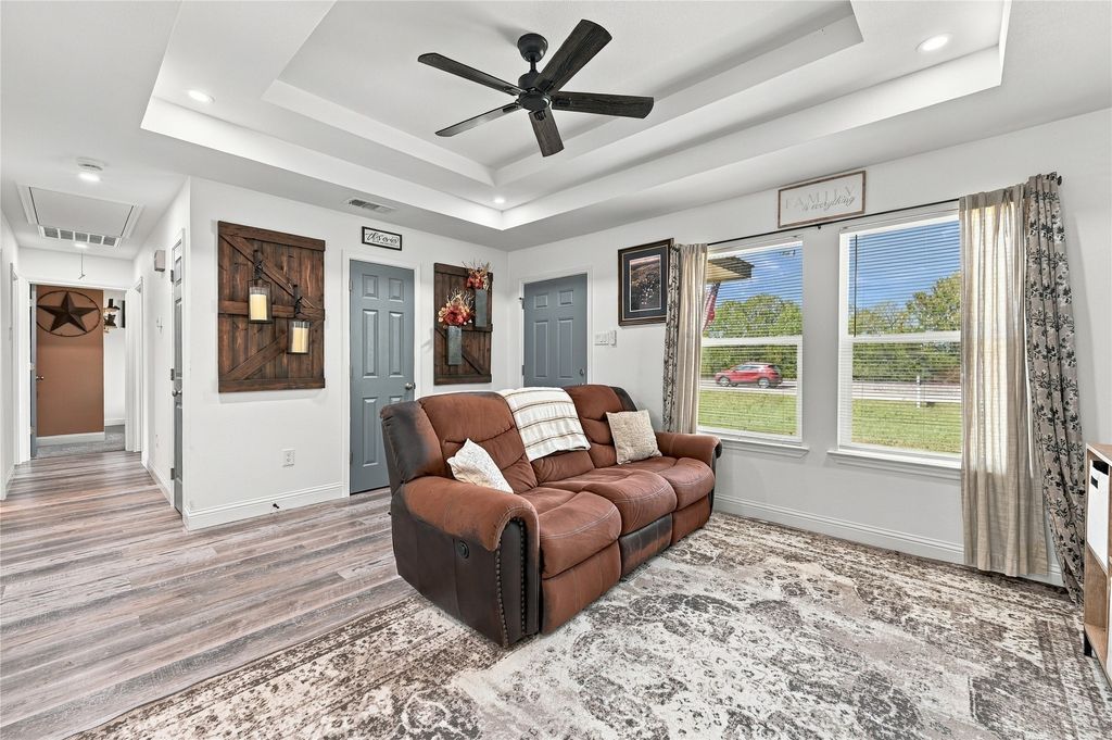 900 N Grand Avenue, Waxahachie, TX 75165 — photo 5