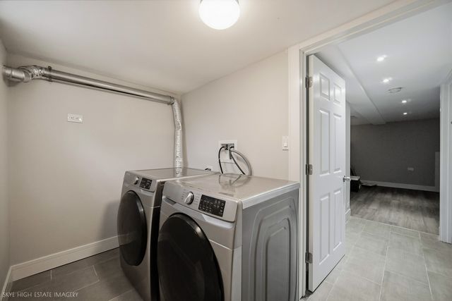 1238 W 112th Place, Chicago, IL 60643