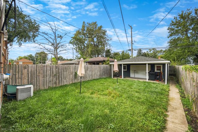 1238 W 112th Place, Chicago, IL 60643