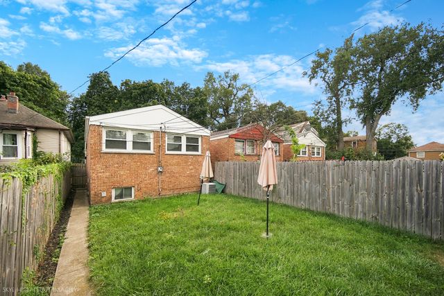 1238 W 112th Place, Chicago, IL 60643