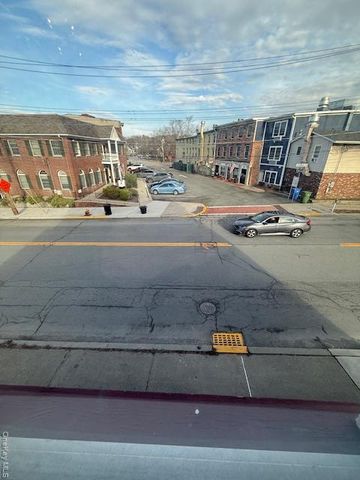 51 Greenwich Avenue 2, Goshen, NY 10924