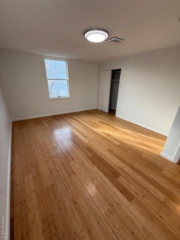 51 Greenwich Avenue 2, Goshen, NY 10924