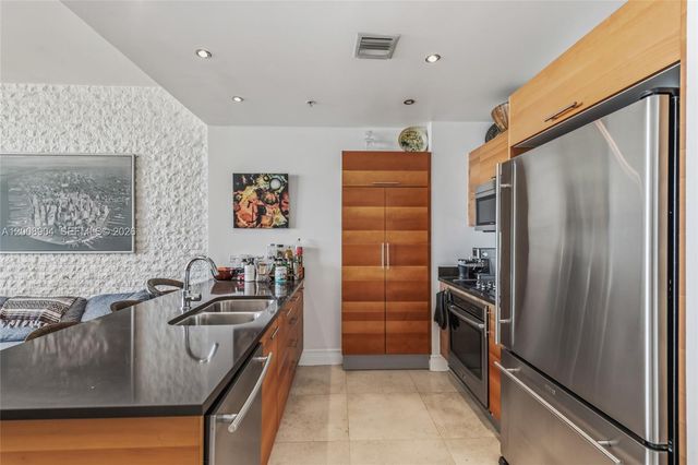 3301 NE 1st Ave H2011, Miami, FL 33137