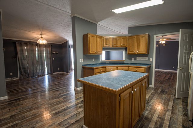 500 Pole Ridge Road, Somerset, KY 42501