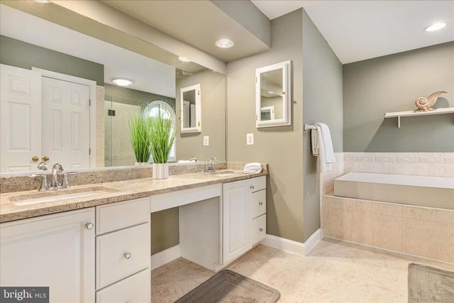 13021 FELDSPAR CT, Clifton, VA 20124