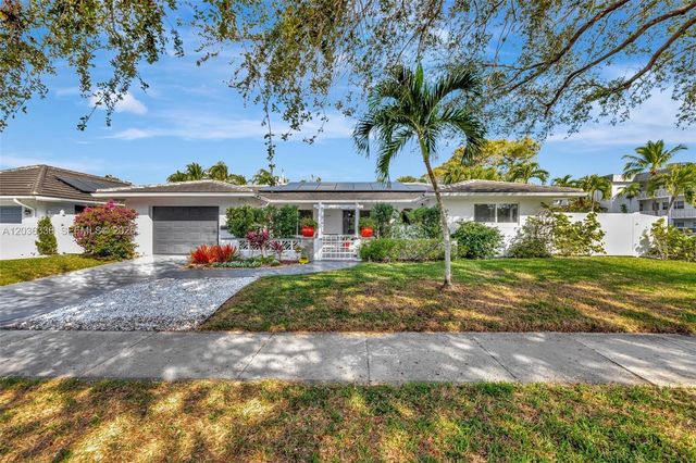 2261 NE 62nd St, Fort Lauderdale, FL 33308