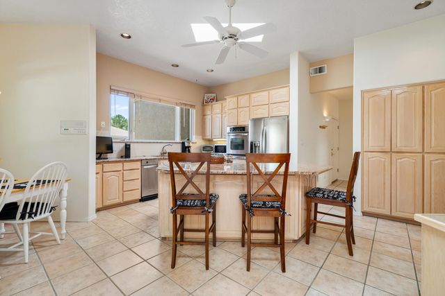 12116 Coral Dawn Road NE, Albuquerque, NM 87122