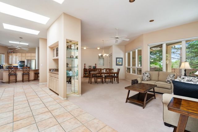 12116 Coral Dawn Road NE, Albuquerque, NM 87122