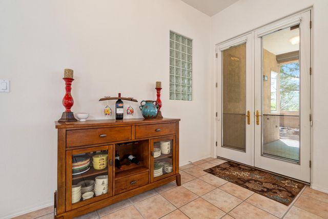 12116 Coral Dawn Road NE, Albuquerque, NM 87122