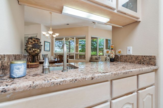 12116 Coral Dawn Road NE, Albuquerque, NM 87122