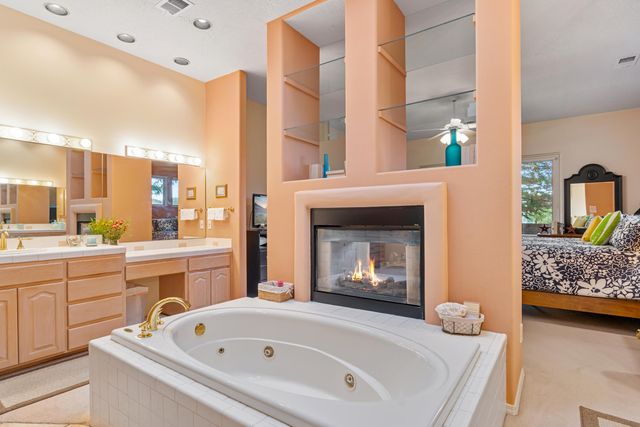 12116 Coral Dawn Road NE, Albuquerque, NM 87122