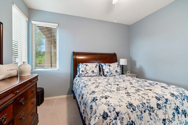 12116 Coral Dawn Road NE, Albuquerque, NM 87122