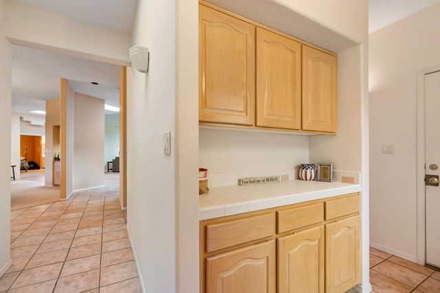 12116 Coral Dawn Road NE, Albuquerque, NM 87122