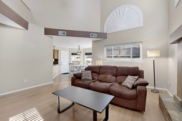 8424 GORDON SNIDOW Court NE, Albuquerque, NM 87122