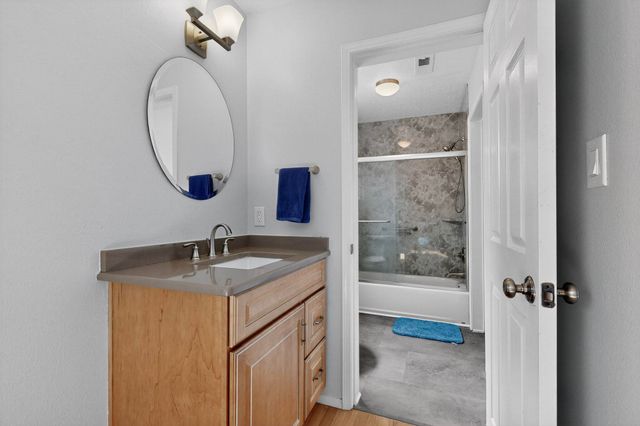 8424 GORDON SNIDOW Court NE, Albuquerque, NM 87122