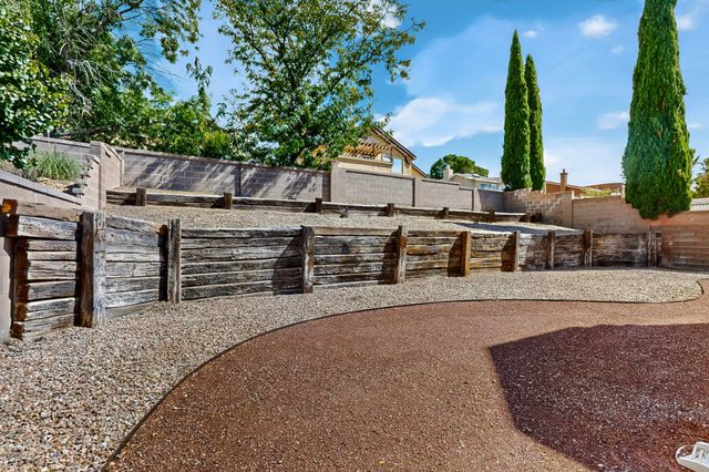 8424 GORDON SNIDOW Court NE, Albuquerque, NM 87122