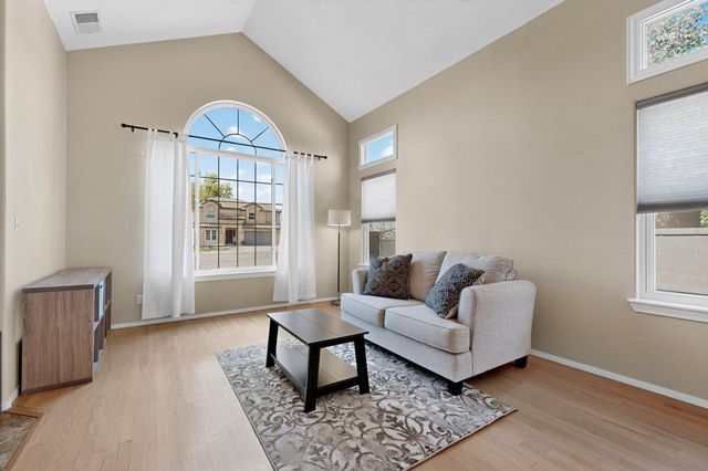 8424 GORDON SNIDOW Court NE, Albuquerque, NM 87122