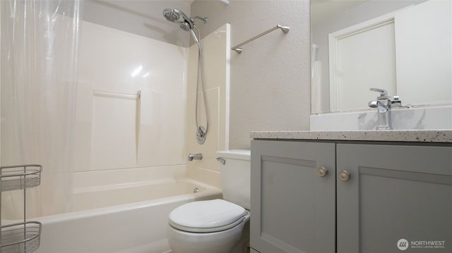 12022 SE 223rd DR, Kent, WA 98031