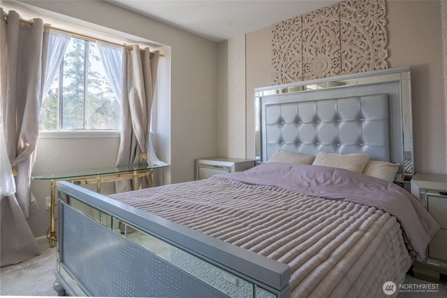 12022 SE 223rd DR, Kent, WA 98031