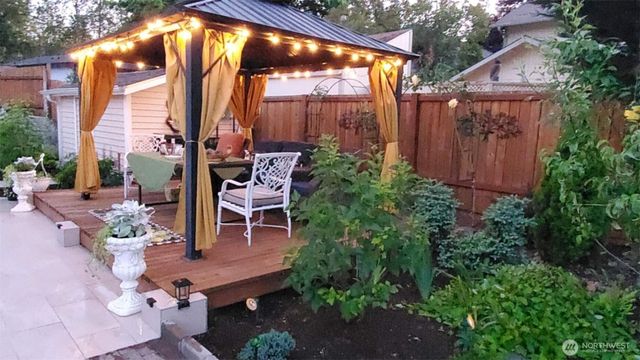 12022 SE 223rd DR, Kent, WA 98031