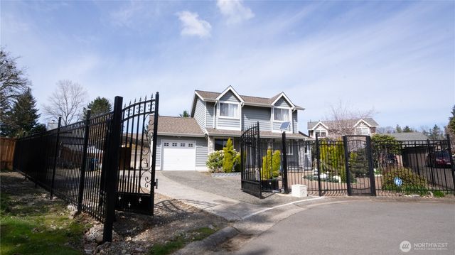 12022 SE 223rd DR, Kent, WA 98031