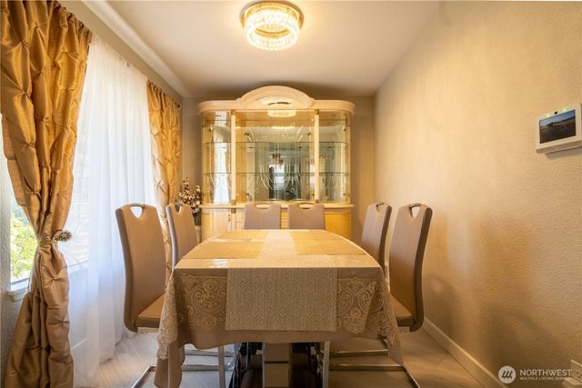 12022 SE 223rd DR, Kent, WA 98031