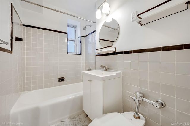 39-25 51st Avenue 3E, Woodside, NY 11377