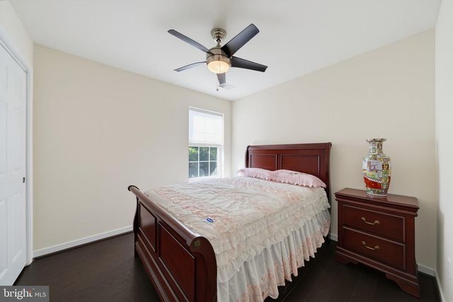 11 FAIRBANKS DR, Gaithersburg, MD 20877