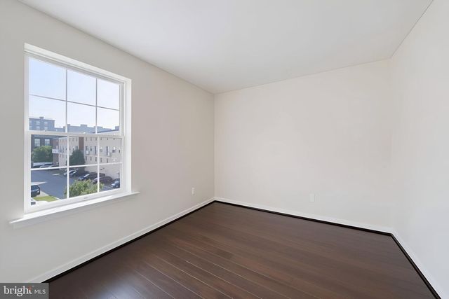 11 FAIRBANKS DR, Gaithersburg, MD 20877