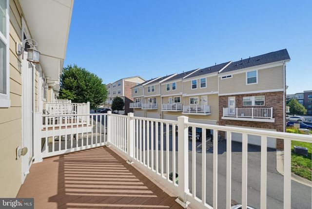 11 FAIRBANKS DR, Gaithersburg, MD 20877
