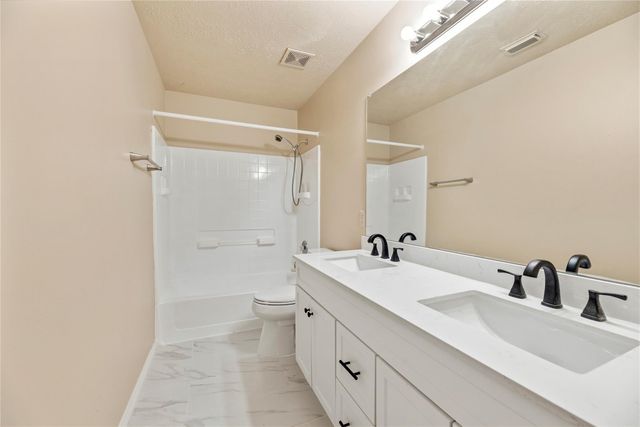 19526 Cliffsage Court, Cypress, TX 77433