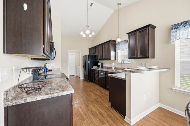 1077 Lizzie Ln., Surfside Beach, SC 29575