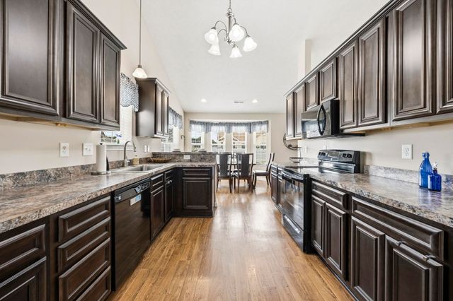 1077 Lizzie Ln., Surfside Beach, SC 29575
