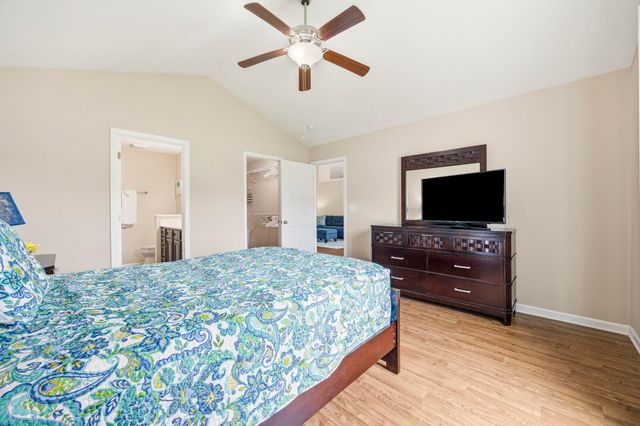 1077 Lizzie Ln., Surfside Beach, SC 29575