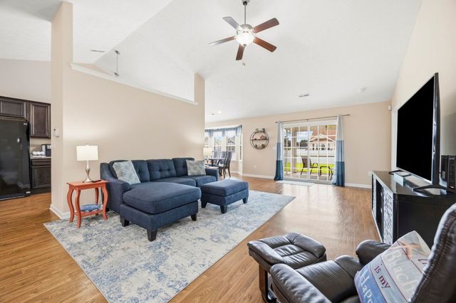 1077 Lizzie Ln., Surfside Beach, SC 29575