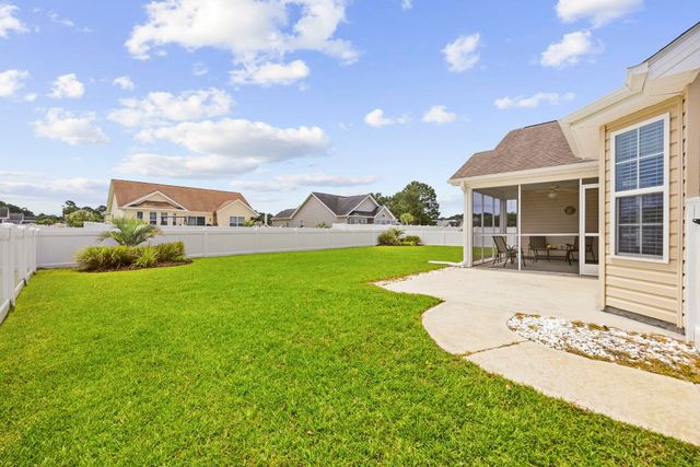 1077 Lizzie Ln., Surfside Beach, SC 29575