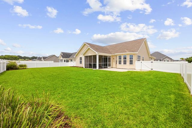 1077 Lizzie Ln., Surfside Beach, SC 29575