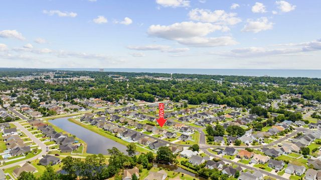 1077 Lizzie Ln., Surfside Beach, SC 29575