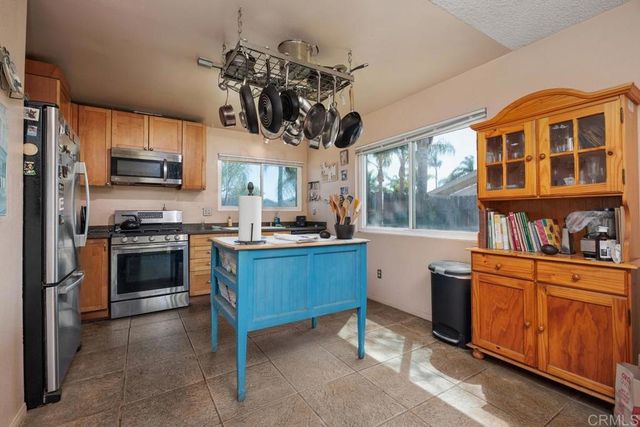 420 N Pacific St, San Marcos, CA 92069