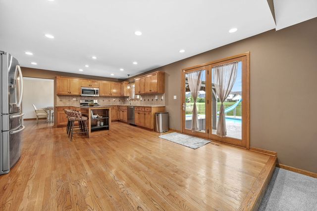 13138 Sunderlin Road, Plainfield, IL 60585